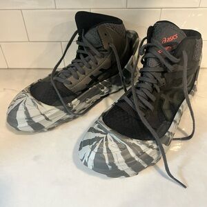 Boys wrestling shoes with sole covers